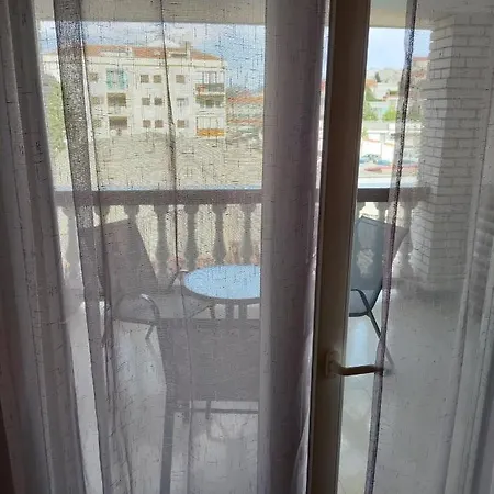 Apartment Josipa 2 *